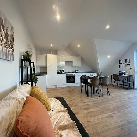 Stylish & Spacious Apartment Ройал-Танбридж-Уэльс Экстерьер фото